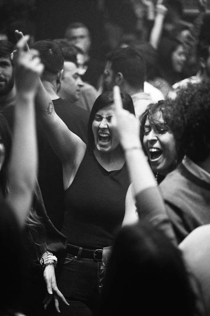Voz en alto y fiesta en Zebra Tardeo Club